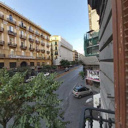 Dormire A Napoli Centro Holiday House Casa Vacanza Eksteriør bilde