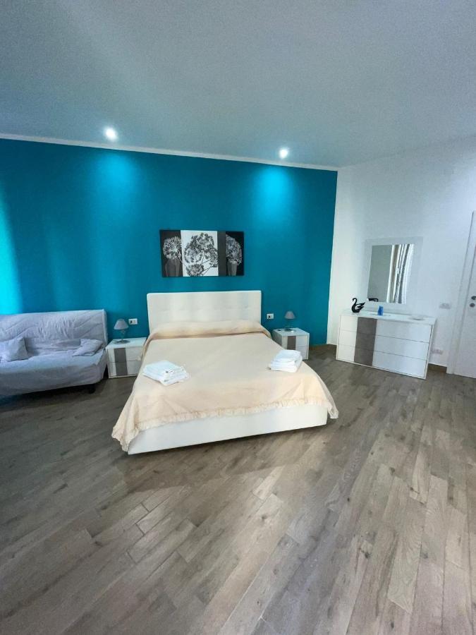 Dormire A Napoli Centro Holiday House Casa Vacanza Eksteriør bilde