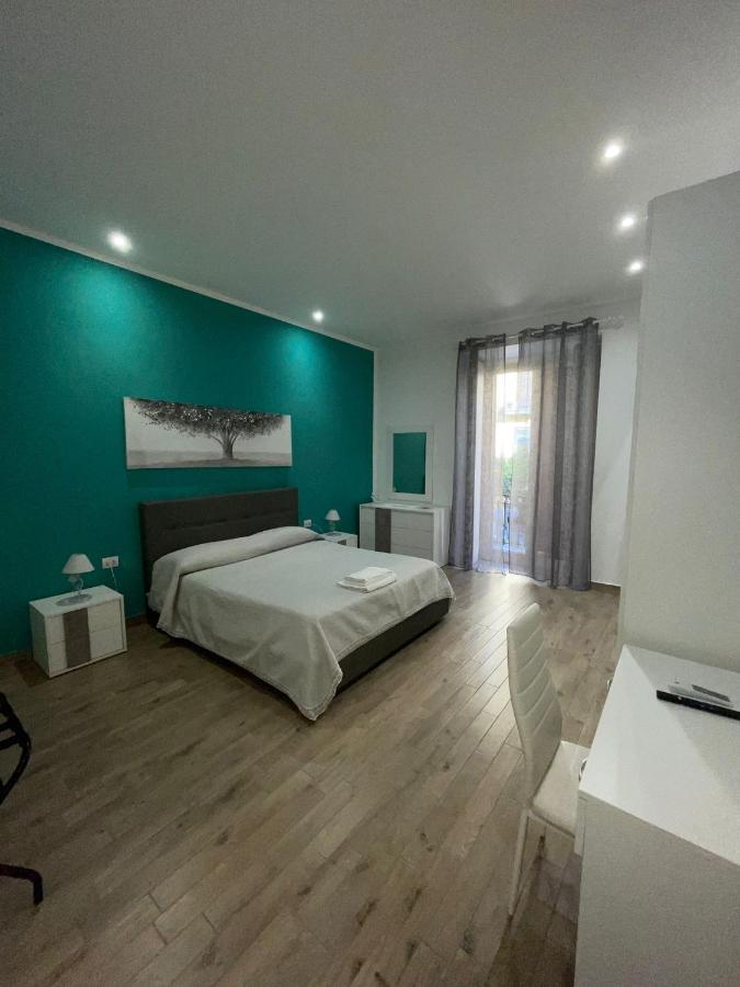 Dormire A Napoli Centro Holiday House Casa Vacanza Eksteriør bilde