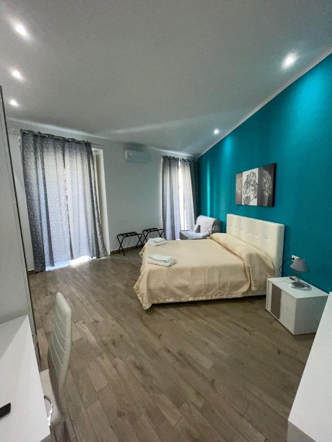 Dormire A Napoli Centro Holiday House Casa Vacanza Eksteriør bilde