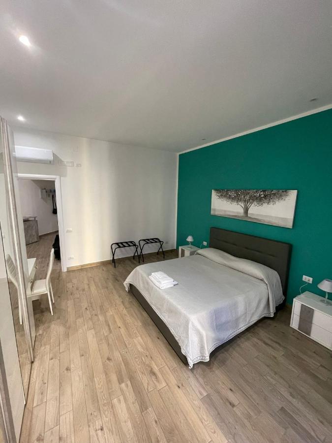 Dormire A Napoli Centro Holiday House Casa Vacanza Eksteriør bilde