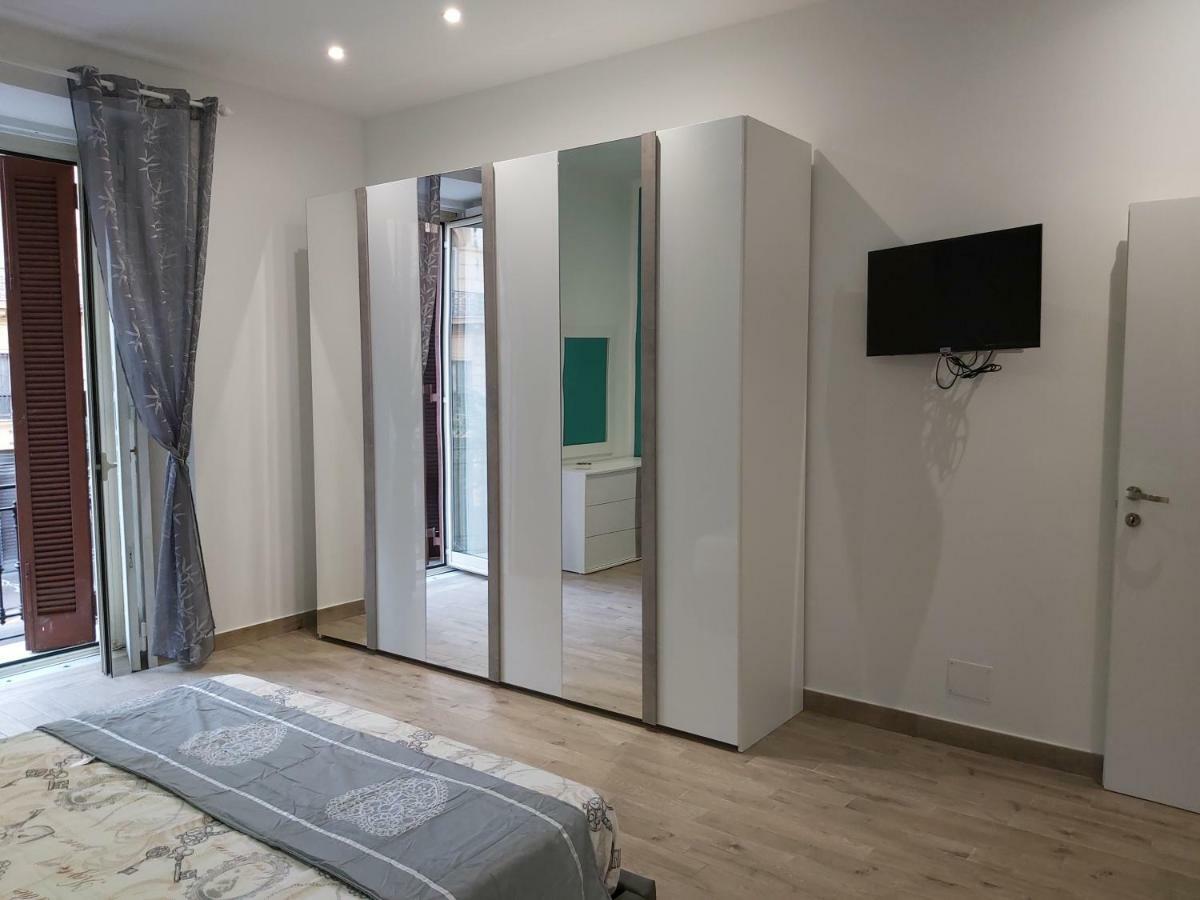 Dormire A Napoli Centro Holiday House Casa Vacanza Eksteriør bilde