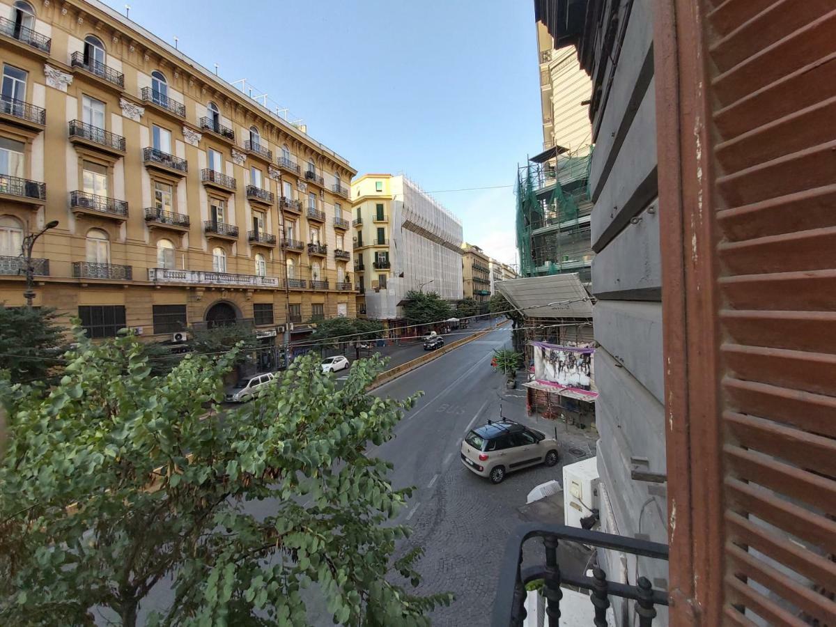 Dormire A Napoli Centro Holiday House Casa Vacanza Eksteriør bilde