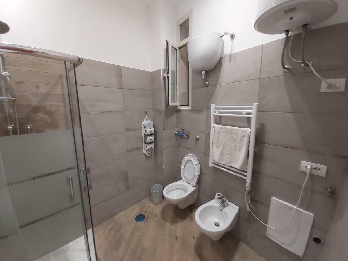 Dormire A Napoli Centro Holiday House Casa Vacanza Eksteriør bilde