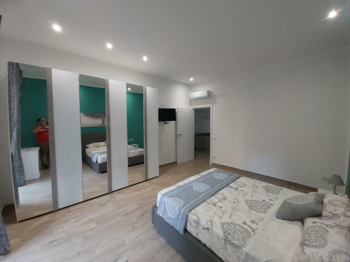 Dormire A Napoli Centro Holiday House Casa Vacanza Eksteriør bilde