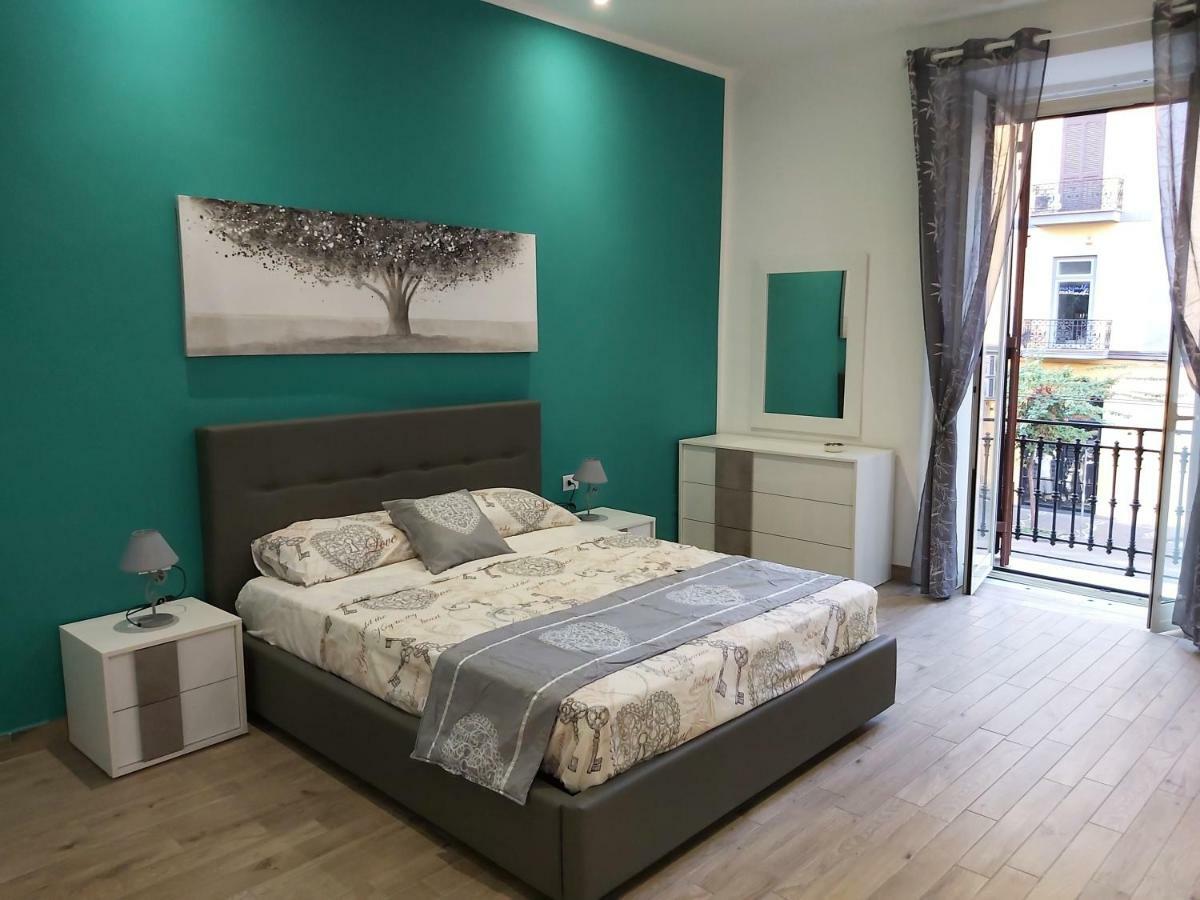 Dormire A Napoli Centro Holiday House Casa Vacanza Eksteriør bilde